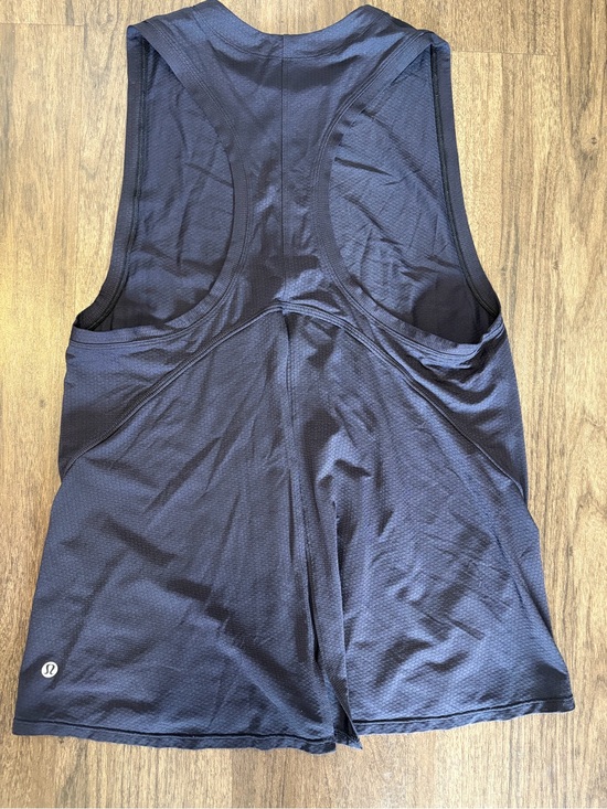 lululemon athletica Tops - Size 6 purple lulu tank